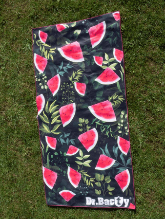 Beach towel made of antibacterial double-sided microfiber Dr.Bacty 70x140 - watermelon.