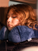 Poduszka podróżna na szyję Dr.Bacty - granatowa. Gratis zatyczki do uszu i opaska na oczy