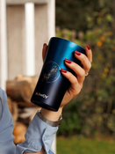 Kubek termiczny na kawę Dr.Bacty Apollo 2.0 - "Skorpion" -  360 ml - Monaco Blue