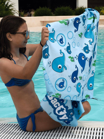 Kąpielowy ręcznik na basen niebieski dwustronny Dr.Bacty - Wieloryb - XL 70x140